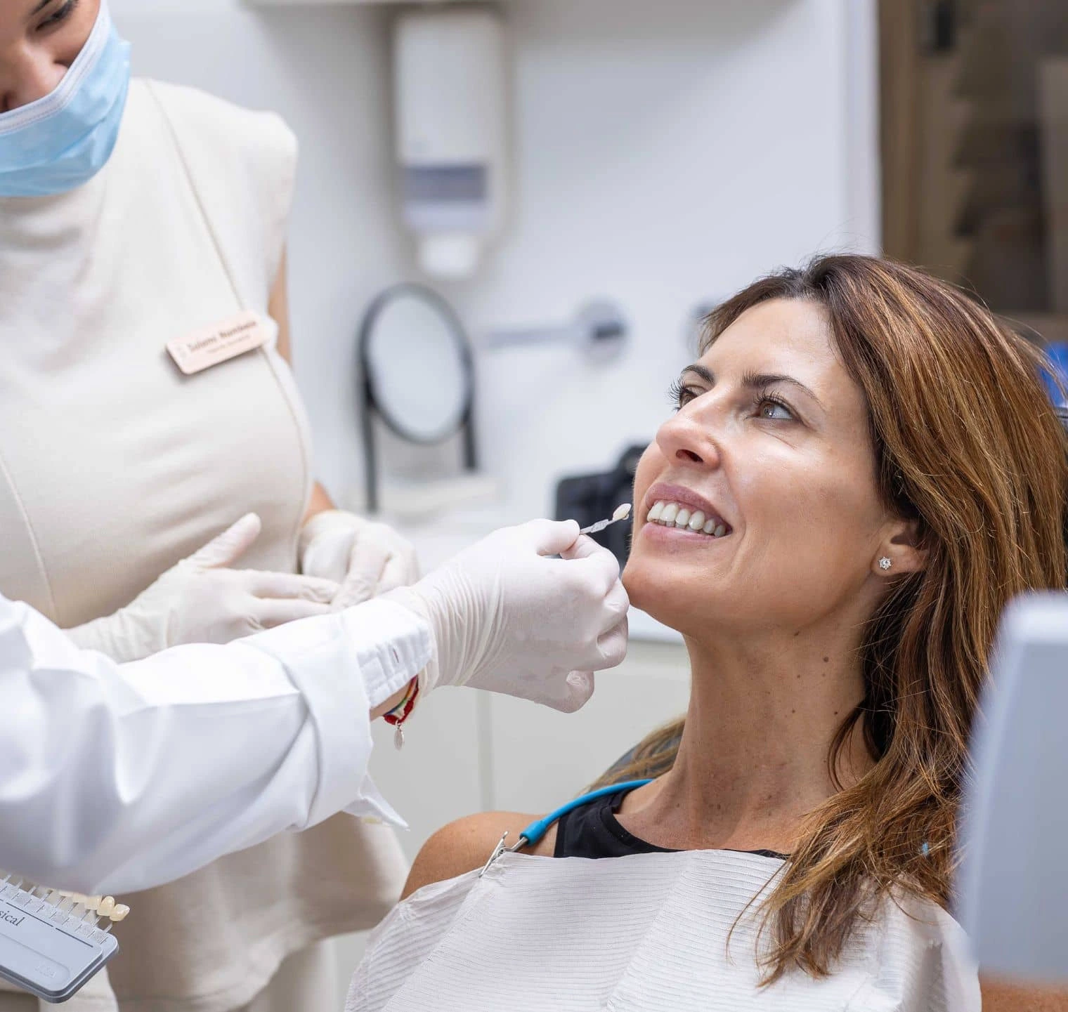 Estudio previo al blanqueamiento dental